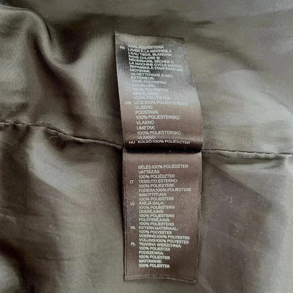 H&M Blue Quilted Puffer Sleeveless Vest Men 44R, 2 Zip Pockets - Picture 14 of 14